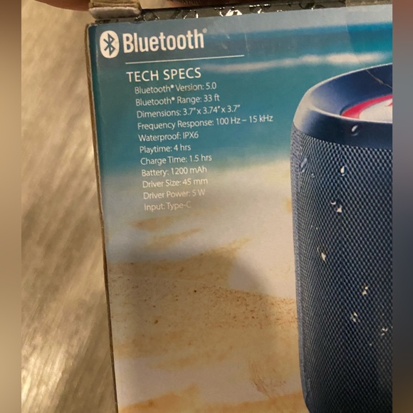 Brookstone Aquabeat wireless LED speaker - Picture 4 of 6